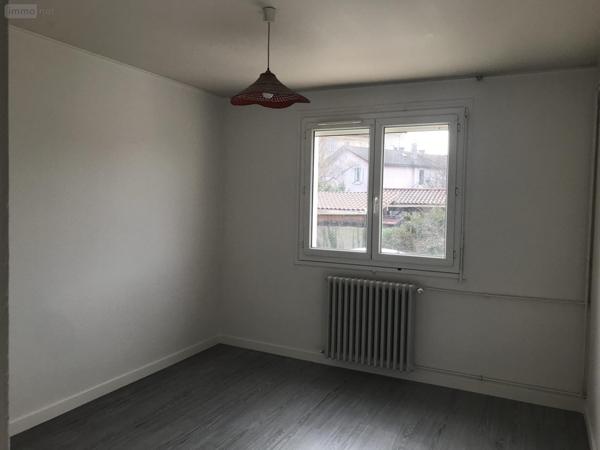 Appartement à louer à Ambérieu-en-Bugey dans l'Ain (01500), ref : LA2892-01032