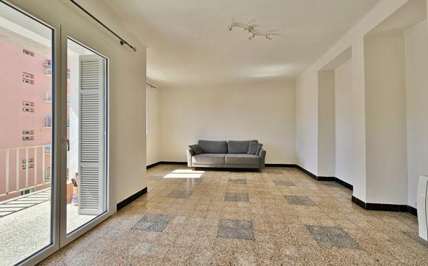 AJACCIO Saint Jean - joli T3 traversant  Ajaccio (20090)