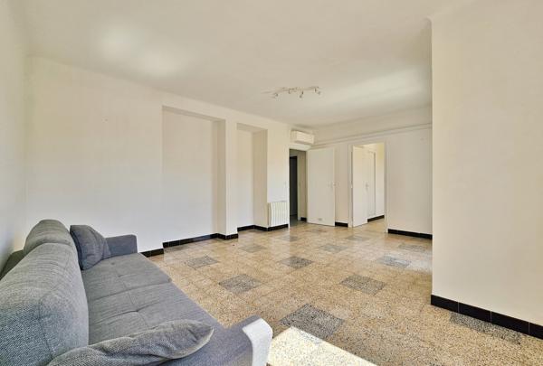 AJACCIO Saint Jean - joli T3 traversant  Ajaccio (20090)