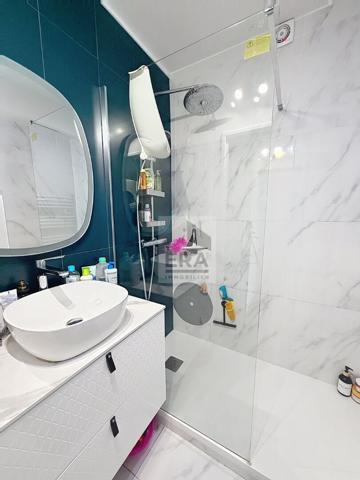 Appartement A vendre à Suresnes 3 pièce(s) 61.6 m2
