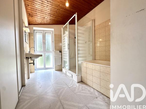 Maison à vendre 6 pièces 99,27 m² Le Poiré-sur-Vie