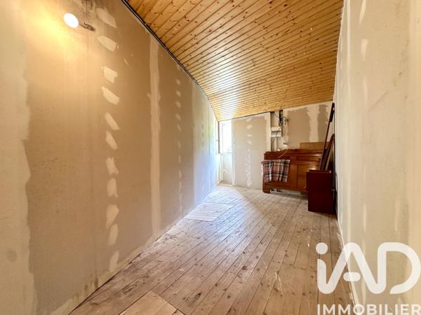 Maison à vendre 6 pièces 99,27 m² Le Poiré-sur-Vie