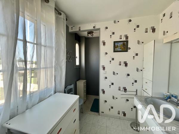 Maison à vendre 5 pièces 138 m² Brain-sur-Allonnes