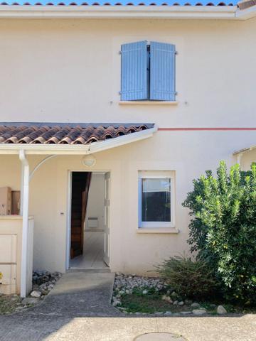 PAMIERS - MAISON T3 AVEC JARDINET ET PLACE DE PARKING PRIVATIVE