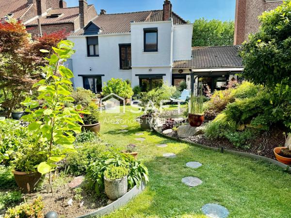 MAISON BOURGEOISE ENTIEREMENT RENOVEE