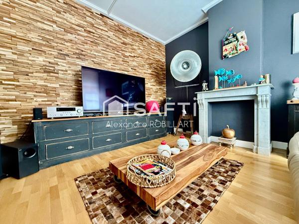 MAISON BOURGEOISE ENTIEREMENT RENOVEE