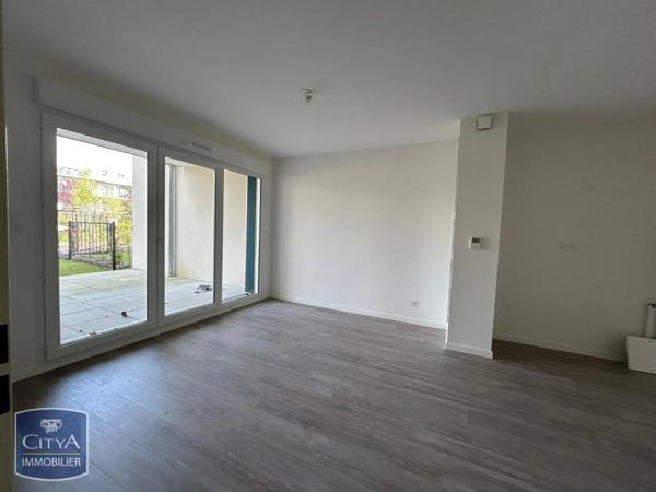Appartement à louer 2 pièces 42.57m² Chartres (28000)