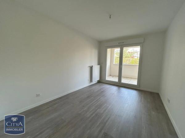 Appartement à louer 2 pièces 42.57m² Chartres (28000)