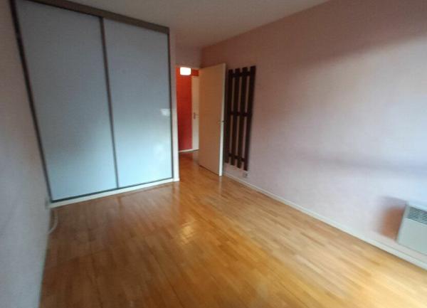 Appartement à vendre    4 pièces • 83,79 m2 Châtillon