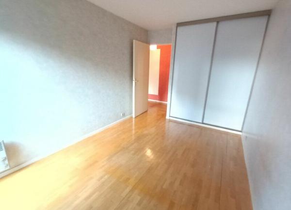 Appartement à vendre    4 pièces • 83,79 m2 Châtillon