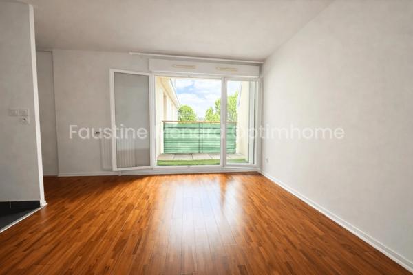 Appartement 2 pièces récent, balcon, parking en sous-sol, DPE C