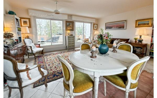 Appartement à vendre    3 pièces • 61 m2 Rambouillet