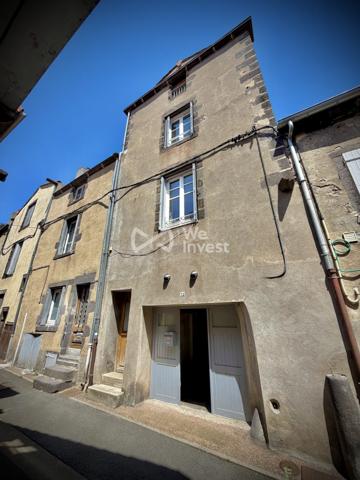 Maison de ville de type 4 avec garage et spa.