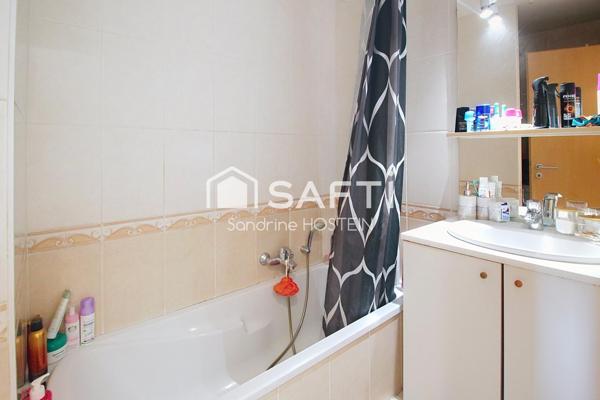 Bel appartement de 63m2 2 Chambres, Terrasse, cave et garage!