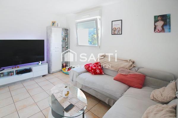 Bel appartement de 63m2 2 Chambres, Terrasse, cave et garage!