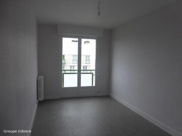 Appartement T4 à louer - 82 m² (réf : 548763)
