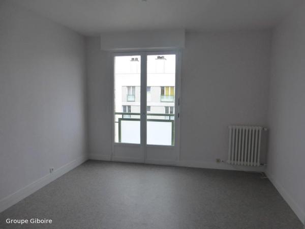 Appartement T4 à louer - 82 m² (réf : 548763)