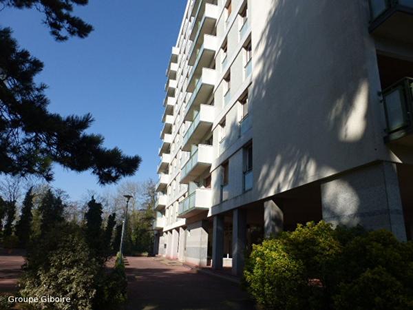 Appartement T4 à louer - 82 m² (réf : 548763)