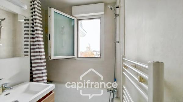 Noisy-Le-Grand-A vendre-Appartement 2 pièces traversant-En très bon état–Balcon–Parking-Proche de toutes commodités
