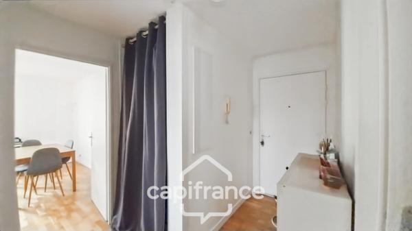 Noisy-Le-Grand-A vendre-Appartement 2 pièces traversant-En très bon état–Balcon–Parking-Proche de toutes commodités