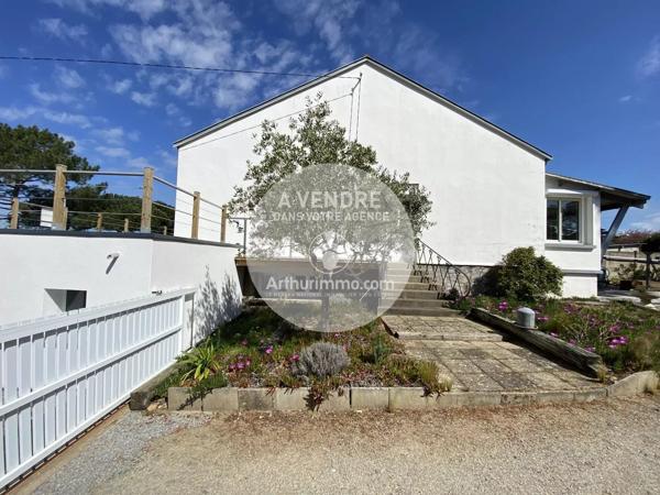 Vente                                                      Maison
                        
                     9 pièces                      250 m2                     à Saint-Brevin-les-Pins