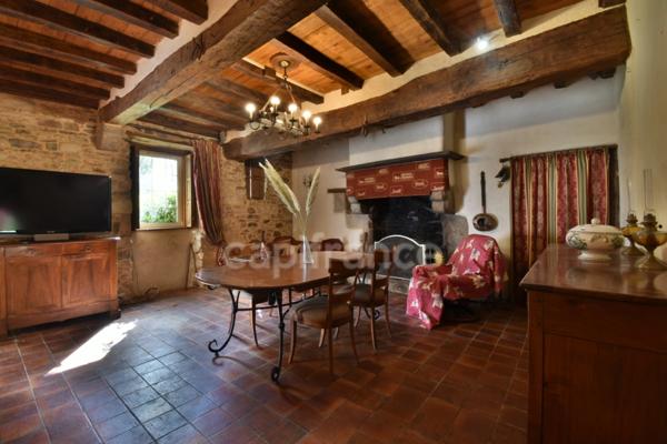 Maison en pierre de 4 chambres