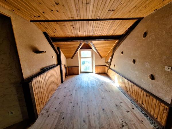 ⭐ Maison sans vis-à-vis – 219 m² – Terrain 1 861 m² – Sarragachies