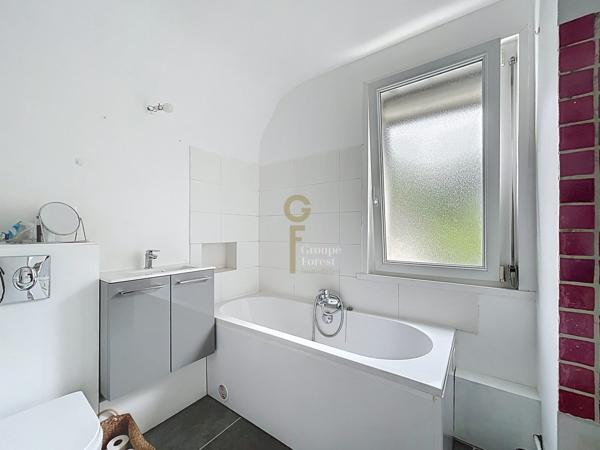 Maison semi plain pied à Brigode, A découvrir vite!