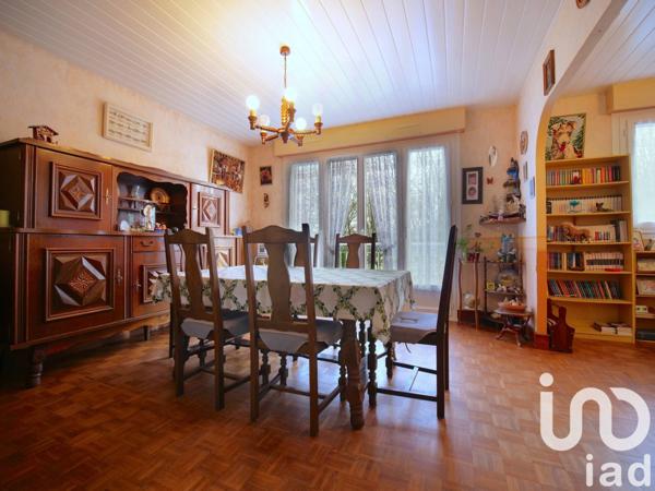 Maison 6 pièces de 135 m² à Quéven (56530)