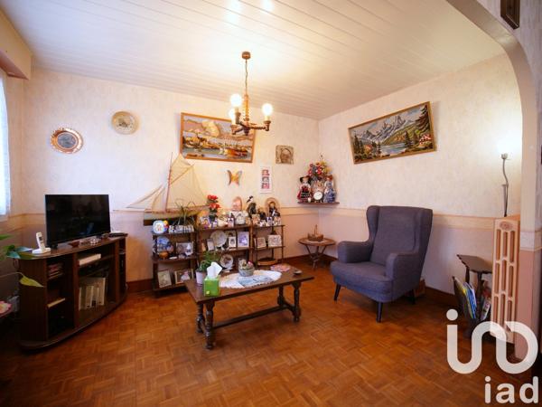 Maison 6 pièces de 135 m² à Quéven (56530)