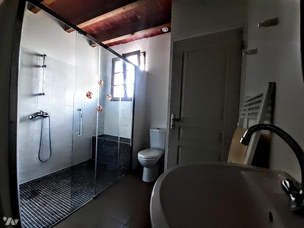 Fermette à la campagne, restaurée avec jardin