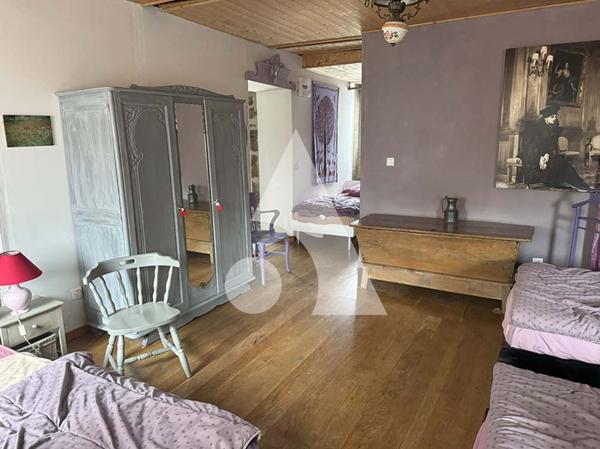 Maison 7 pièces 218 m2