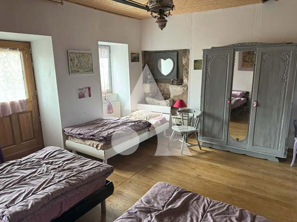 Maison 7 pièces 218 m2
