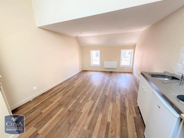 Appartement à louer 2 pièces 32.03m² Laon (02000)