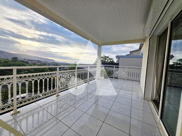Maison 6 pièces 245 m2
