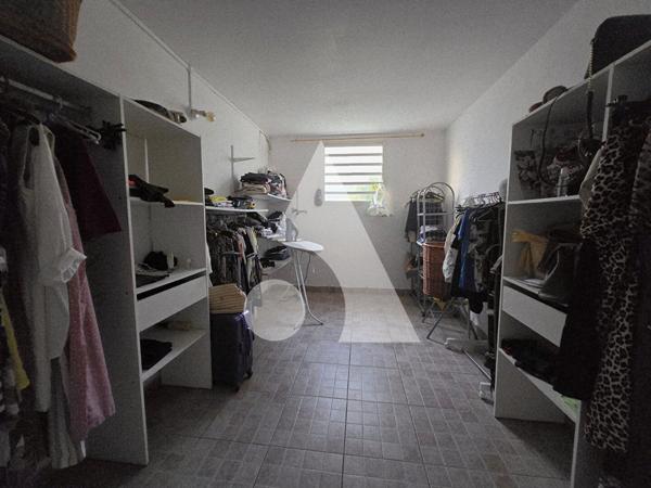 Maison 6 pièces 245 m2