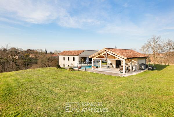 Contemporaine avec vue, piscine et parc boisé