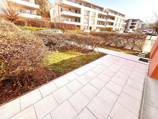 Metz Queuleu F2 avec jardin terrasse privative + parking