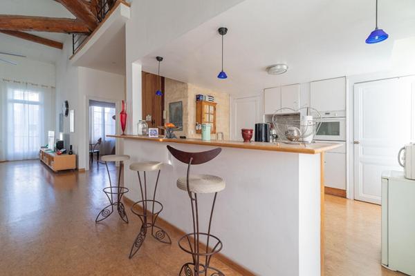 Maison Vigneronne réinventée à Celleneuve