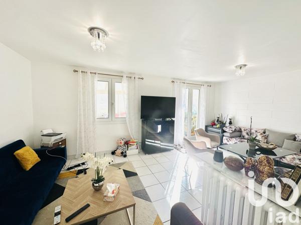 Maison 5 pièces de 90 m² à Mourenx (64150)