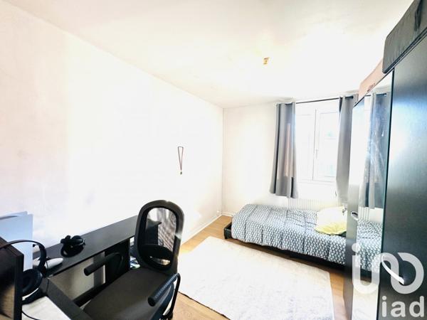 Maison 5 pièces de 90 m² à Mourenx (64150)