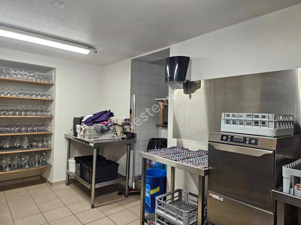 LES ESTABLES FOND DE COMMERCE RESTAURANT ET GITE D' ETAPE VENDU AVEC LES MURS