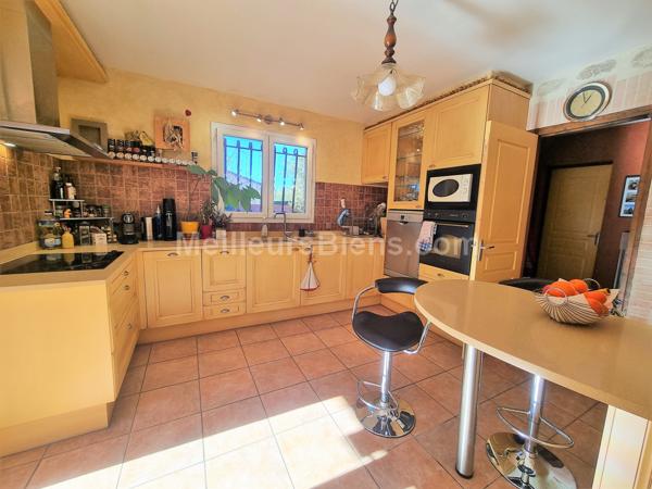 Villa T5 avec garage et piscine !