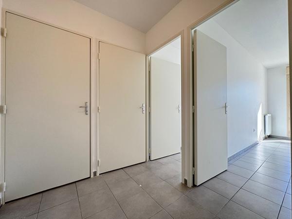 Trois Lucs 13012 Appartement type 3 avec terrasse, parking 