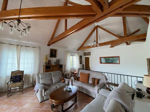 Maison 7 pièces 227 m2