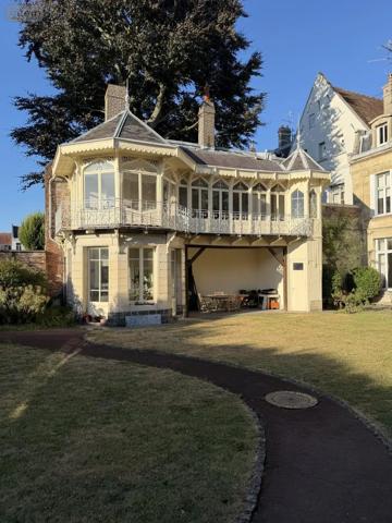 Achat - Maison Cambrai 59400 12 pièces 364 m 2 694 m 2