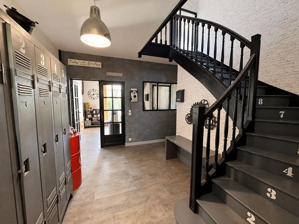 PAVILLON INDIVIDUEL - AMIENS SUD - 190M²