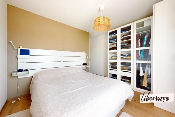 Appartement T3 récent de standing avec balcon – Centre de Saint-Laurent-de-Mure