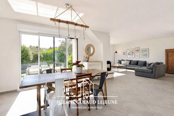 MAISON EN BORD DE MER - 132 m² - SAINT GILDAS DE RHUYS