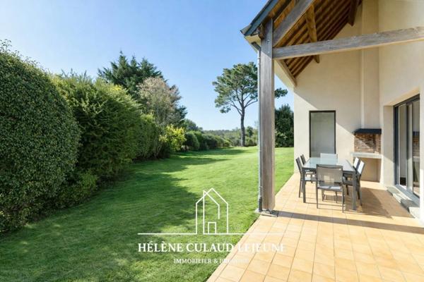 MAISON EN BORD DE MER - 132 m² - SAINT GILDAS DE RHUYS